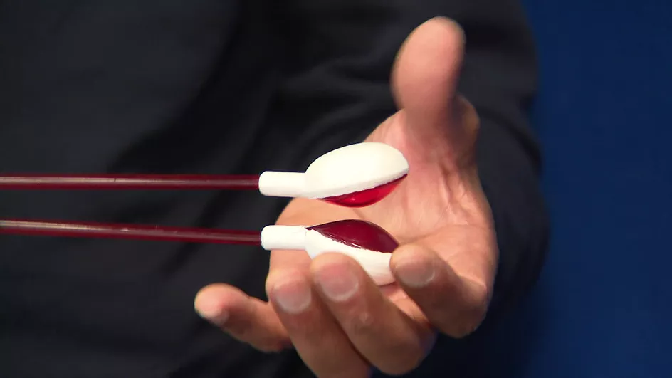 Le "spoonshake", instrument de percussion inventé par un musicien messin. (CAPTURE D'ÉCRAN FRANCE 3 / ERIC BERTRAND)