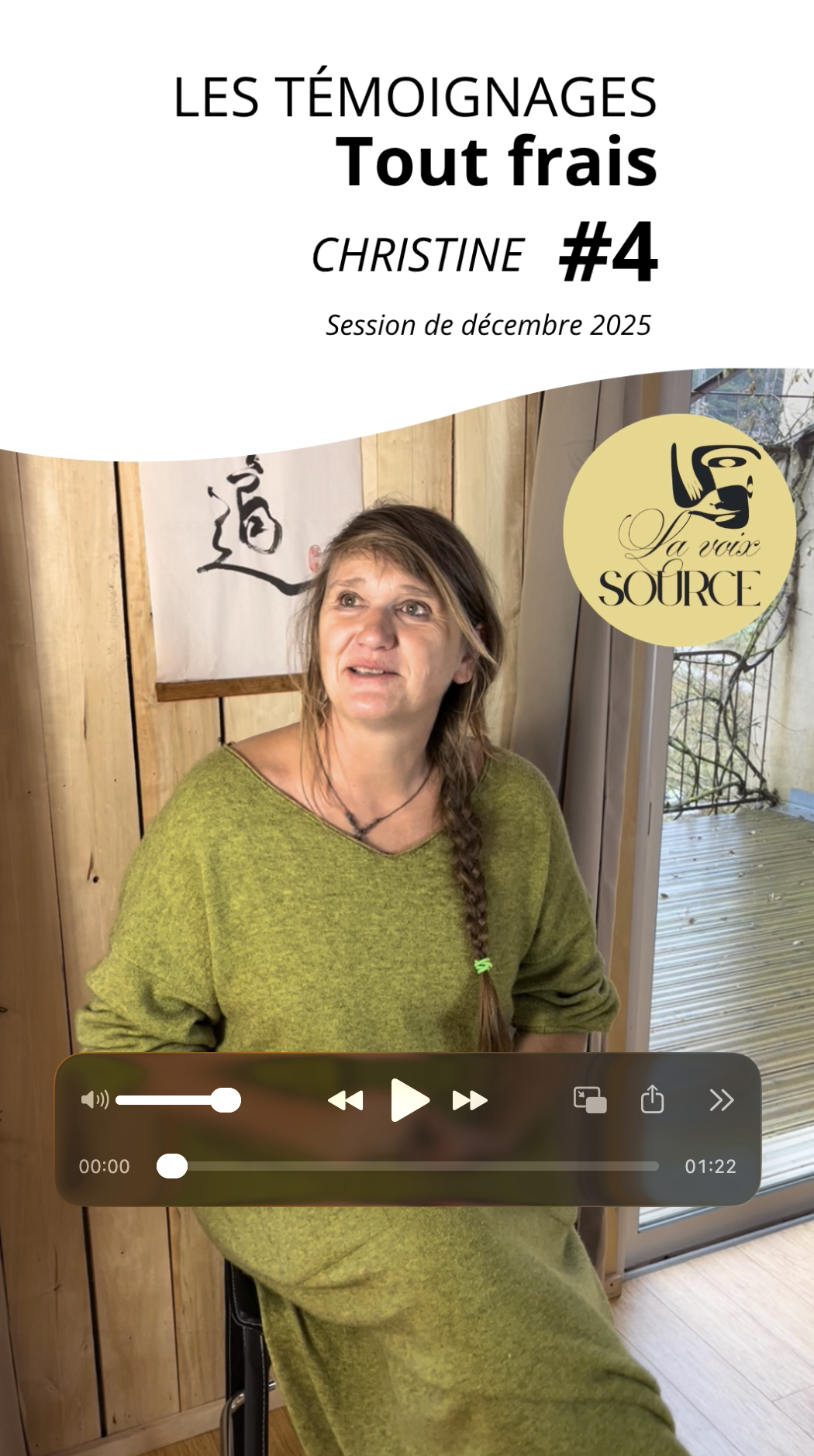 "Formation CIV : stage chant improvisé et voix spontanée, une année certifiante pour explorer le chant à travers le geste corporel. Ce stage chant propose un travail sur la voix parlée et la voix chantée, en s'appuyant sur la physiologie du corps. Du relâchement à la vibration, apprenez à poser votre voix et libérer un chant improvisé fluide et personnel. La formation aborde la posture, le cycle respiratoire et la note fondamentale pour affiner l'ajustement entre corps et chant. Petit à petit, un sillon naturel s'inscrit, permettant à la voix spontanée de naître sans effort, en contact intime avec soi."